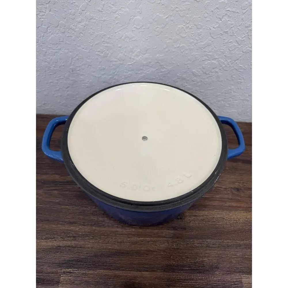 Cuisinart CI650-25BG 5 Qt Enameled Cast Iron Dutch Oven Provençal Blue Lid